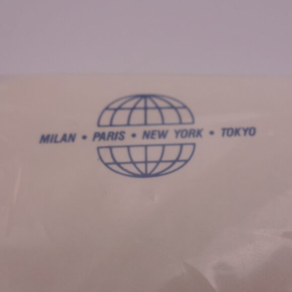 SECRET international Ultra Sheer Control Top Sandalfoot Soft Grey Pantyhose - Picture 6 of 13